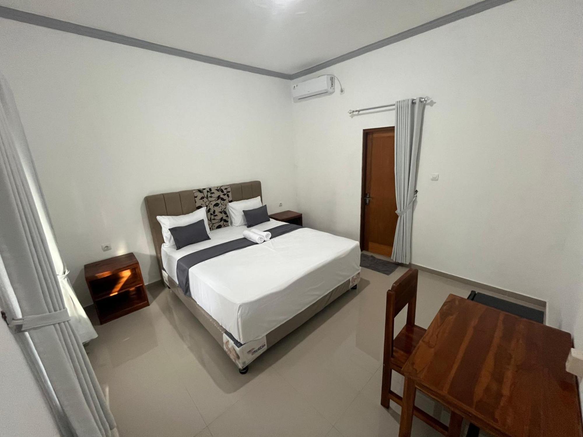 Kuta Lodge Homestay Ngoại thất bức ảnh